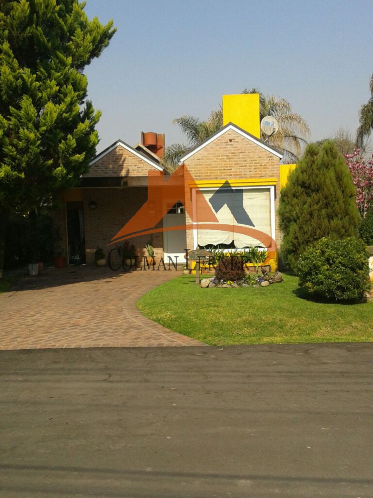 VENTA CASA DE DOS DORMITORIOS COUNTRY CLUB BANCO PROVINCIA
