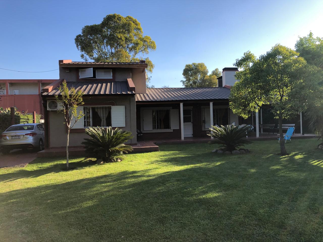 VENTA CASA DE DOS DORMITORIOS EN PARQUE GORRITI